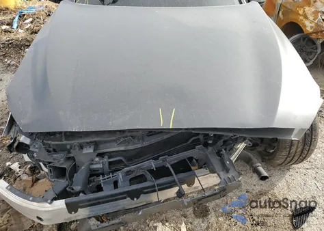 2018 Genesis G80 Sport z USA, uszkodzony, nr VIN KMHGN4JBXJU232327